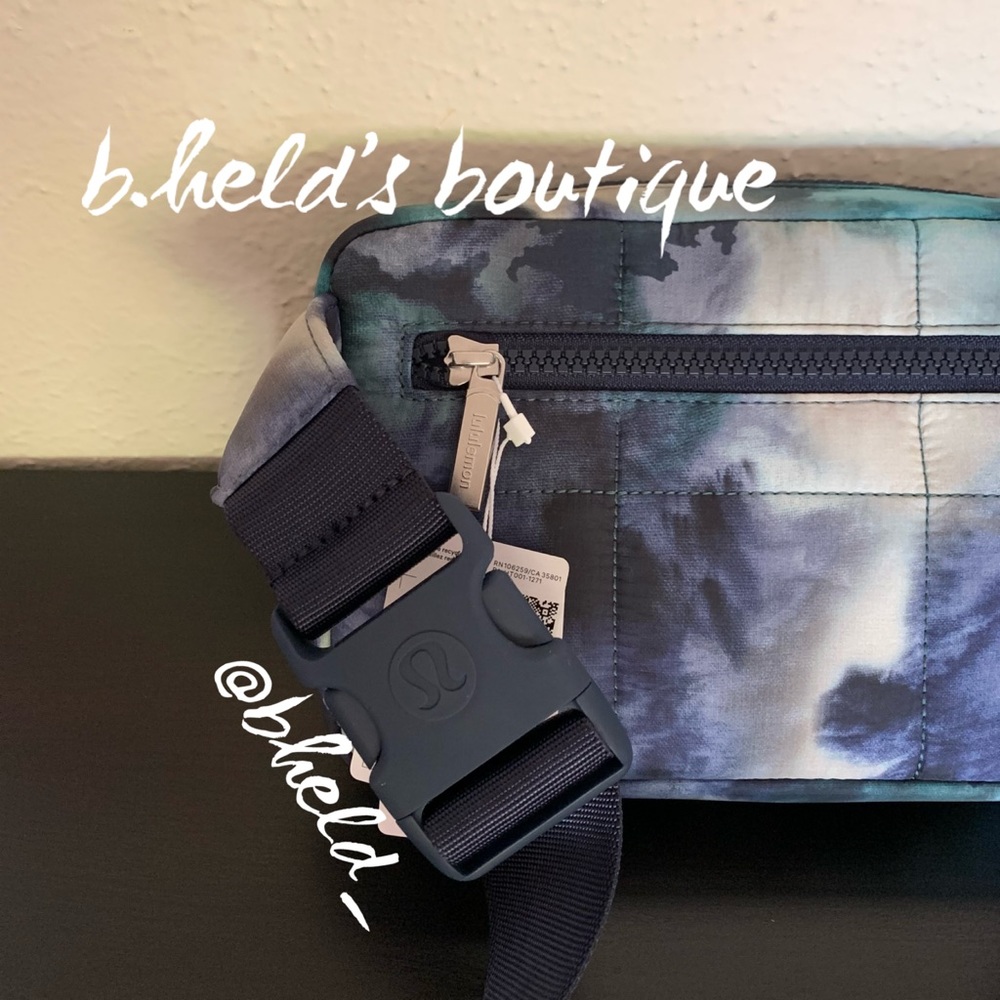lululemon Quilted Grid Belt Bag in Meteor Wash Print Multi Blue Green OS New NWT - Picture 10 of 16